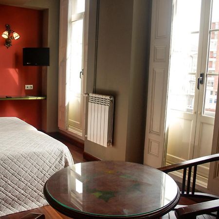 Hotel La Colmena Luarca Bagian luar foto